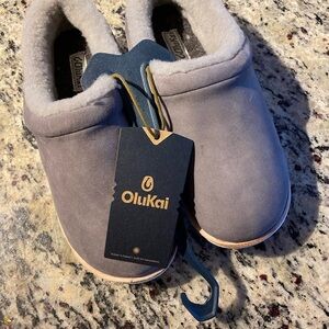OluKai Gray Women's Slippers